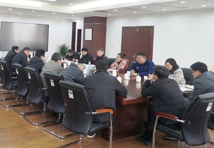 云煤（拉斯维加斯官网）集团副总工程师喻翔一行到曲煤焦化公司开展春节前清静消防检查