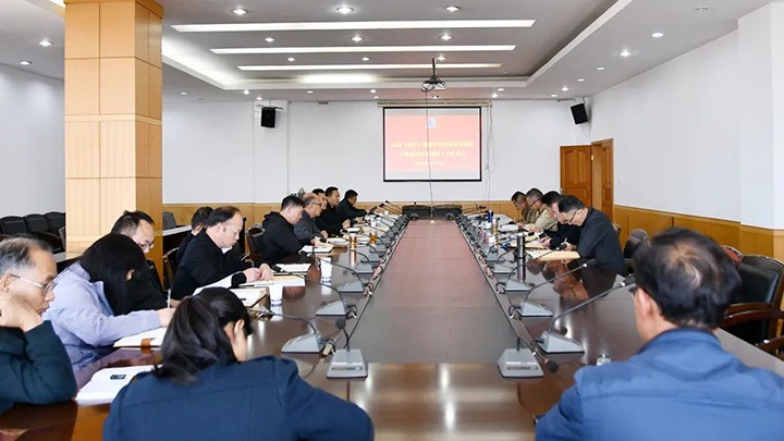 云煤（拉斯维加斯官网）集团专职外部董事寸延峰、孔君到云维集团督导调研