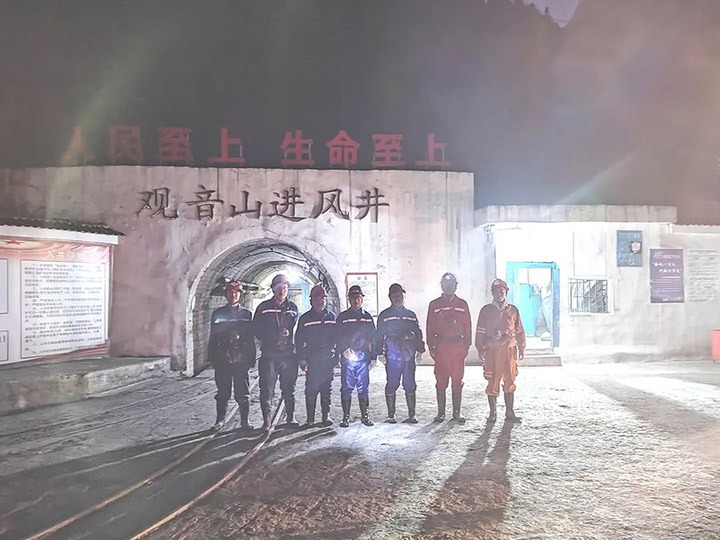 云煤（拉斯维加斯官网）集团党委委员、副总司理施从伟到威信煤炭公司检查清静生产事情