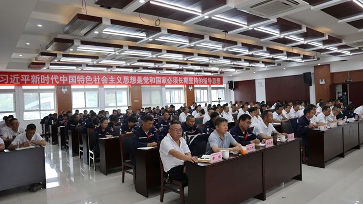 【主题教育】云煤（拉斯维加斯官网）集团党委副书记、工会主席王鑫到寻甸片区开展主题教育宣讲