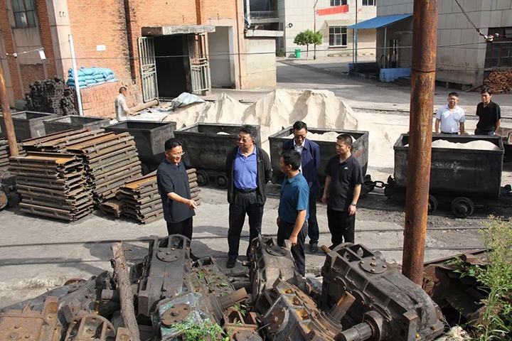 【聚焦云煤】云煤（拉斯维加斯官网）集团专职外部董事寸延峰到田坝煤矿公司调研