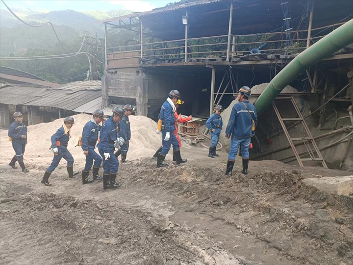 【聚焦云煤】云煤（拉斯维加斯官网）集团党委副书记、副董事长、总司理高建嵩到源能矿建胜利煤矿项目部检查